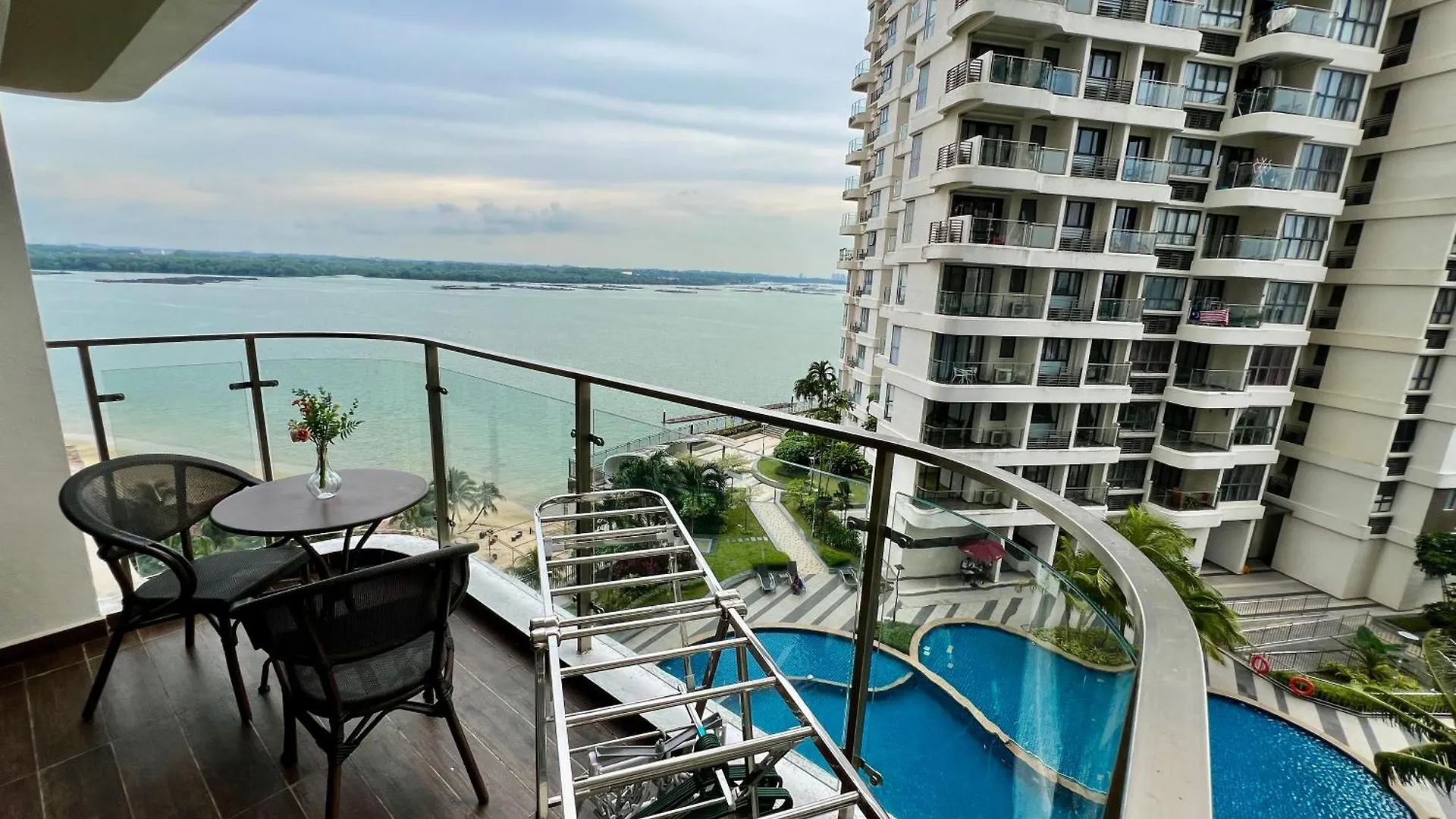 Dangabay Seaview 2R2B 4-6Pax With Balcony Apartment Johor Bahru 0*,  Malaysia