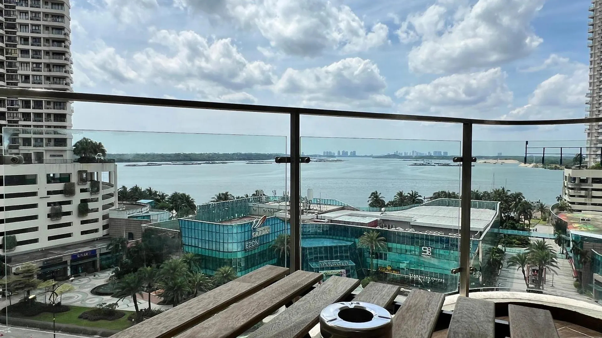 Dangabay Seaview 2R2B 4-6Pax With Balcony Apartment Johor Bahru Malaysia