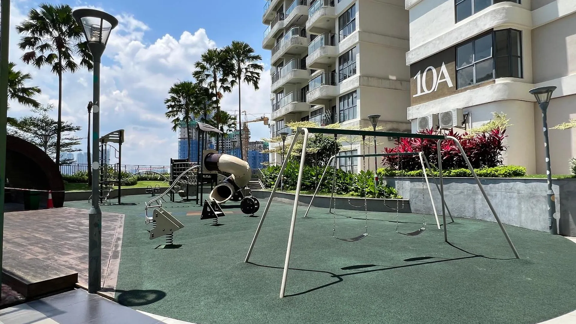 Dangabay Seaview 2R2B 4-6Pax With Balcony Apartment Johor Bahru