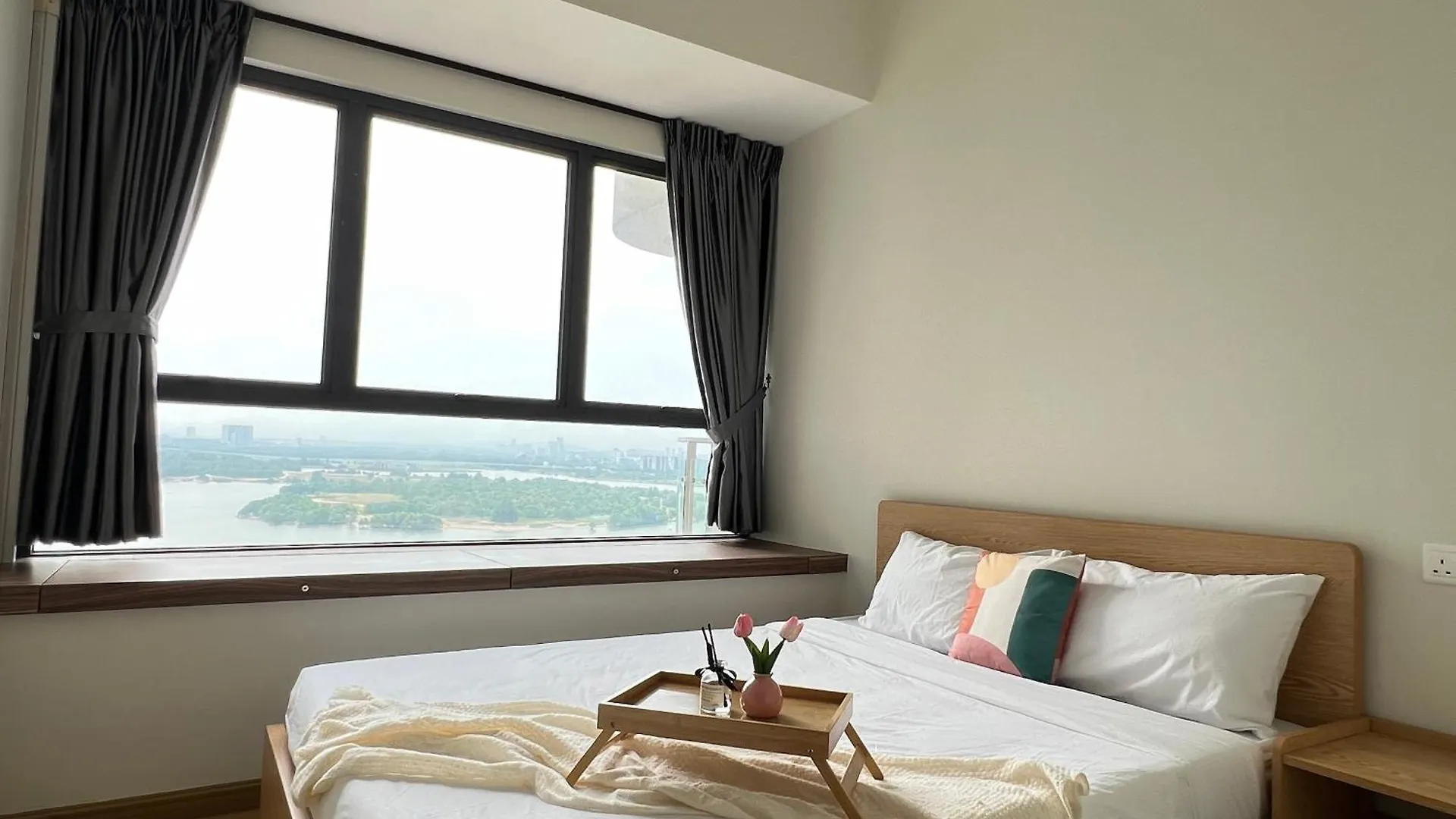 Dangabay Seaview 2R2B 4-6Pax With Balcony Apartment Johor Bahru Malaysia