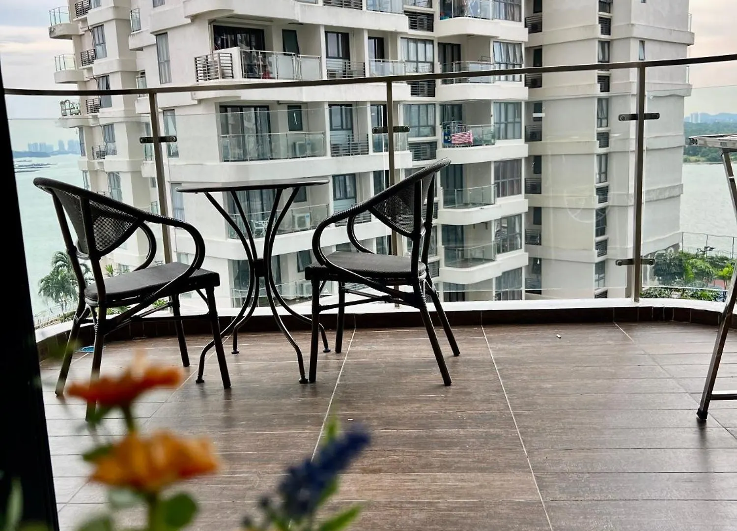 Dangabay Seaview 2R2B 4-6Pax With Balcony Apartment Johor Bahru 0*,